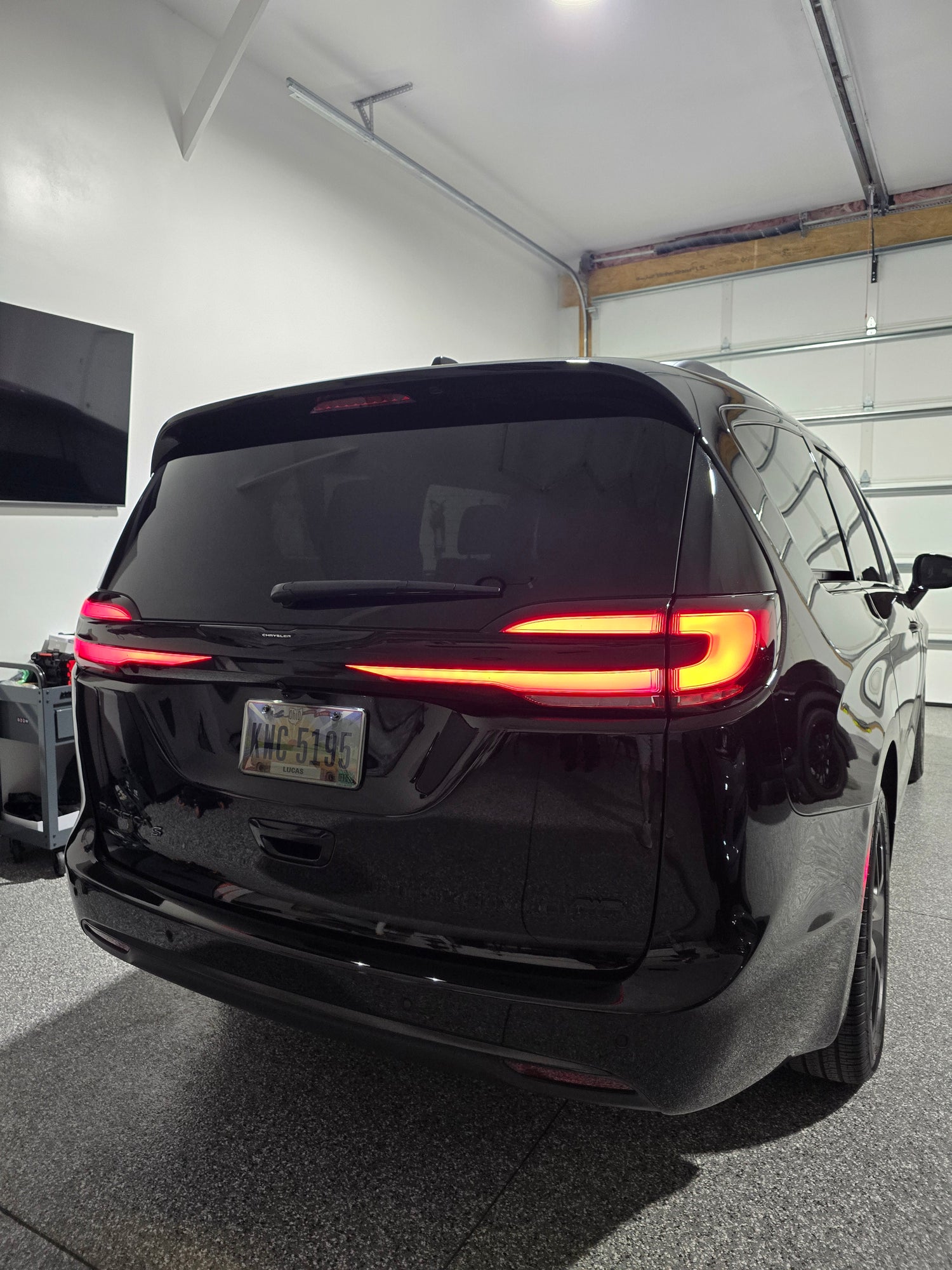 21-25 CHRYSLER PACIFICA